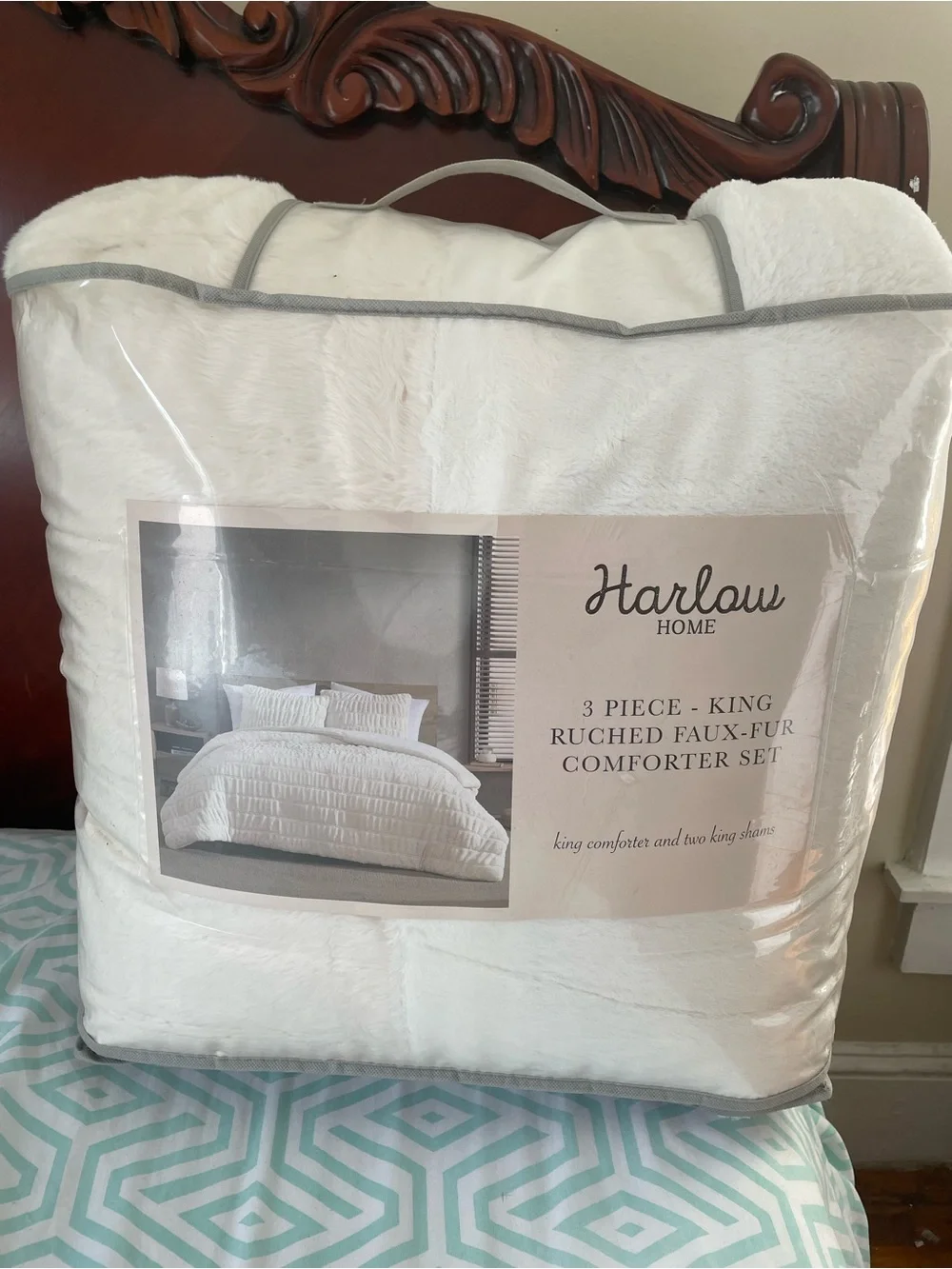 King Ruched Faux-Fur Comforter Set in White